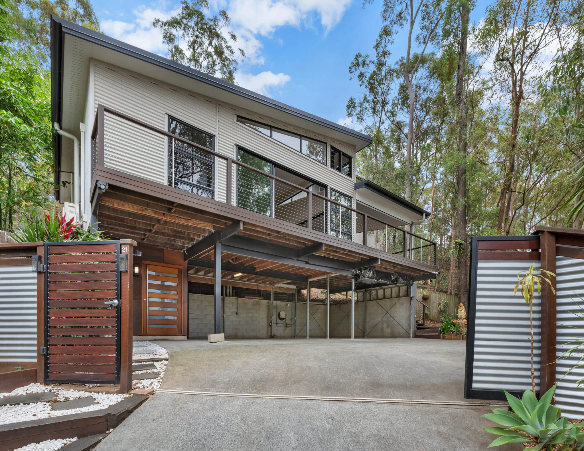 L21875598-FERNY-GROVE