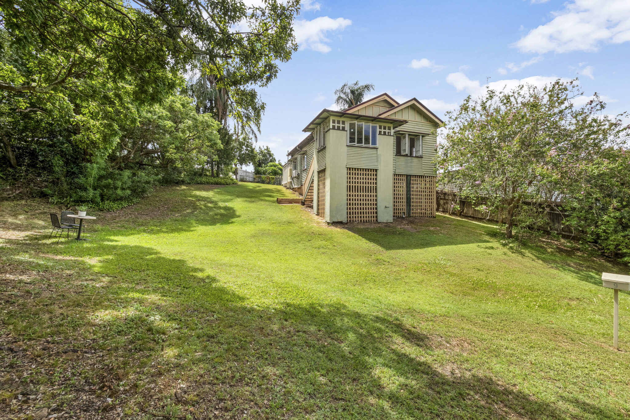L32427662-ASHGROVE