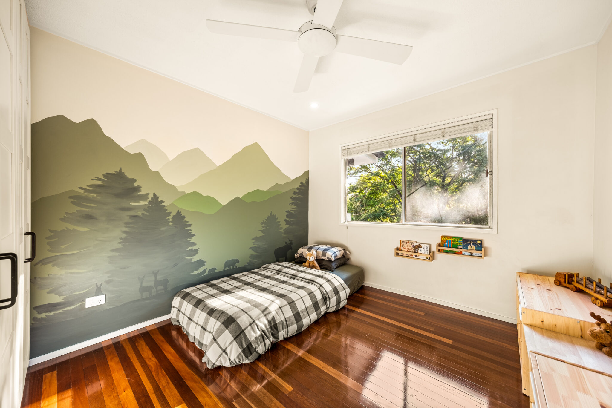 L39655541-ARANA-HILLS-12