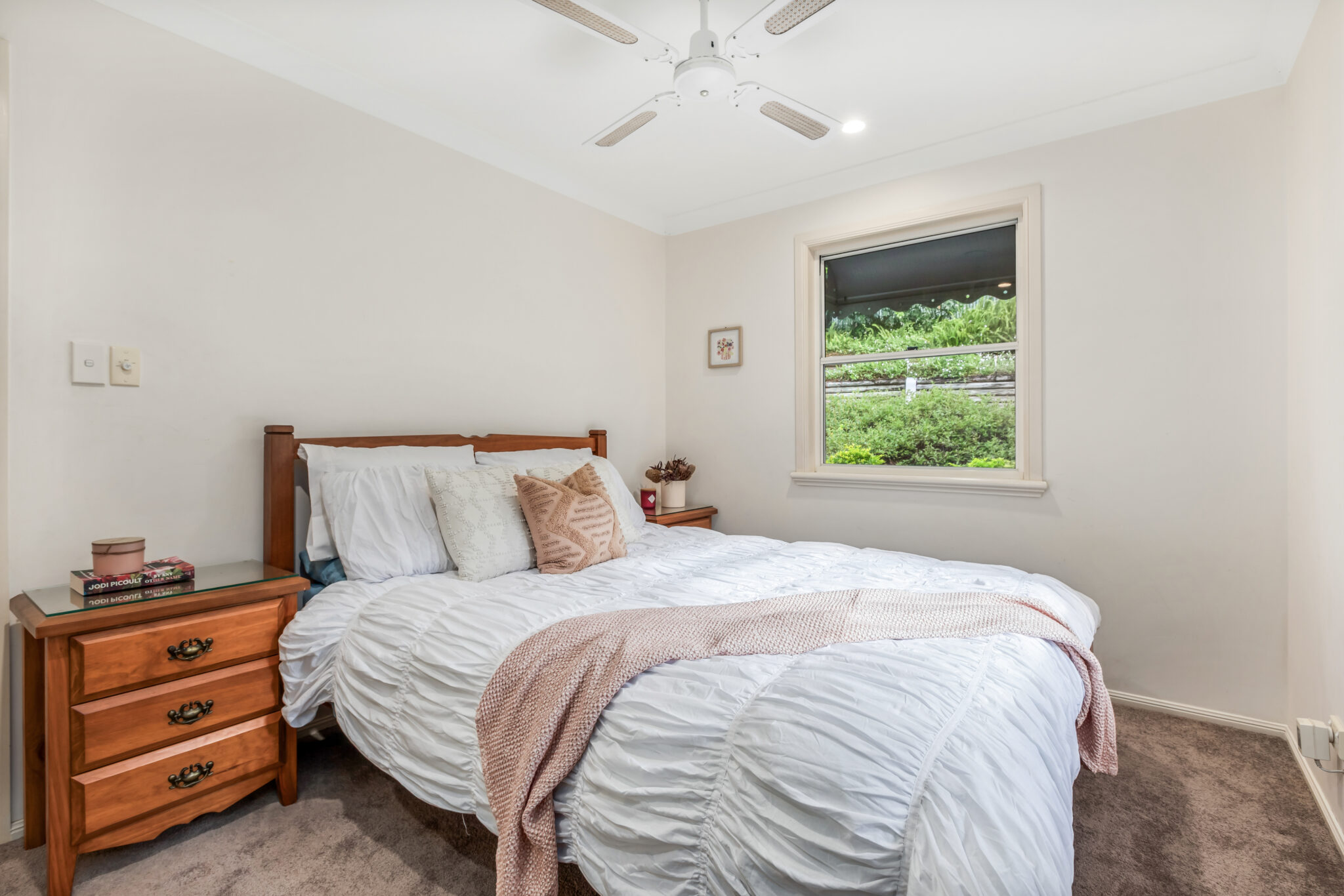 L37712832-FERNY-HILLS-14