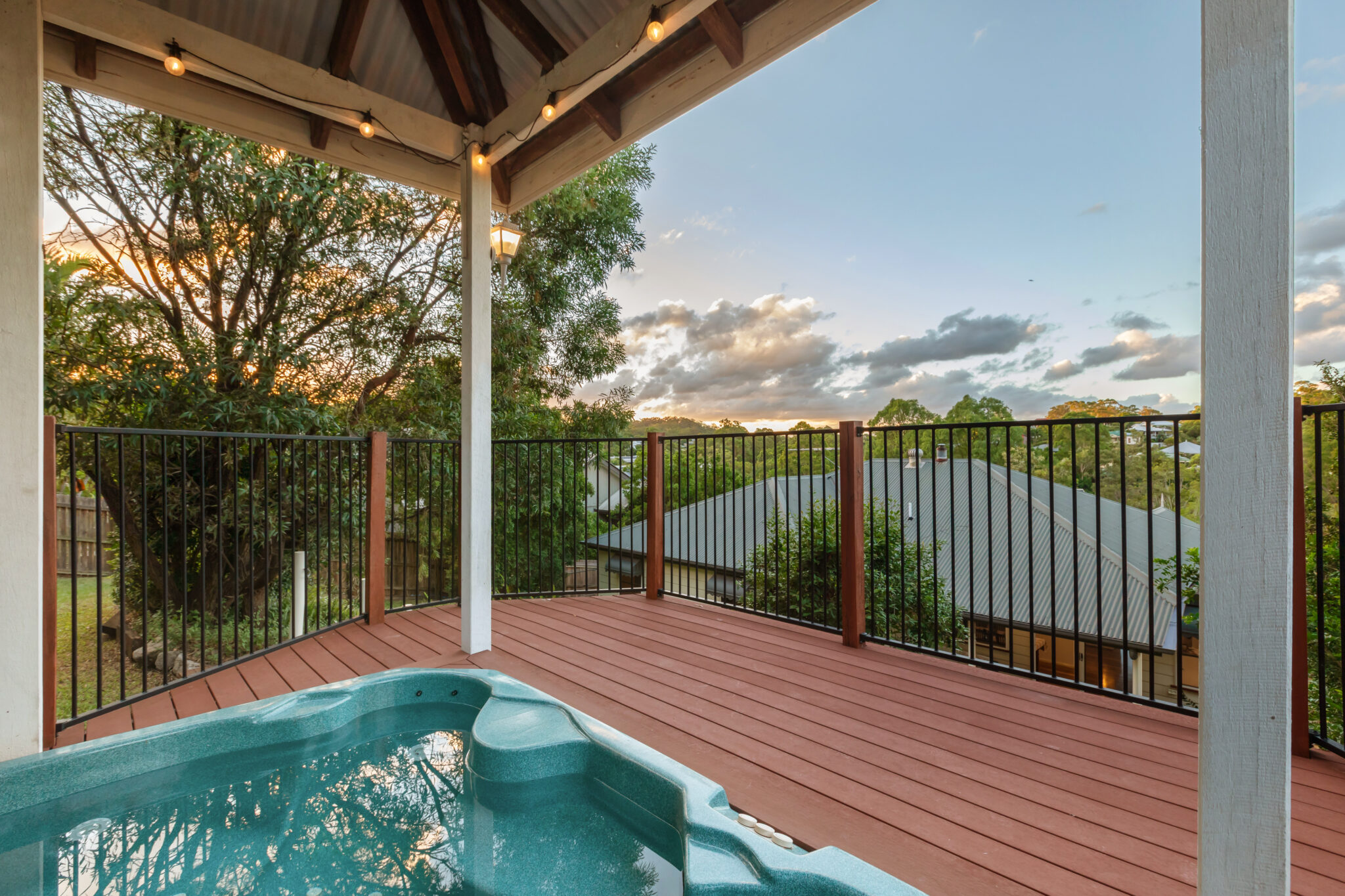 L37712832-FERNY-HILLS-23