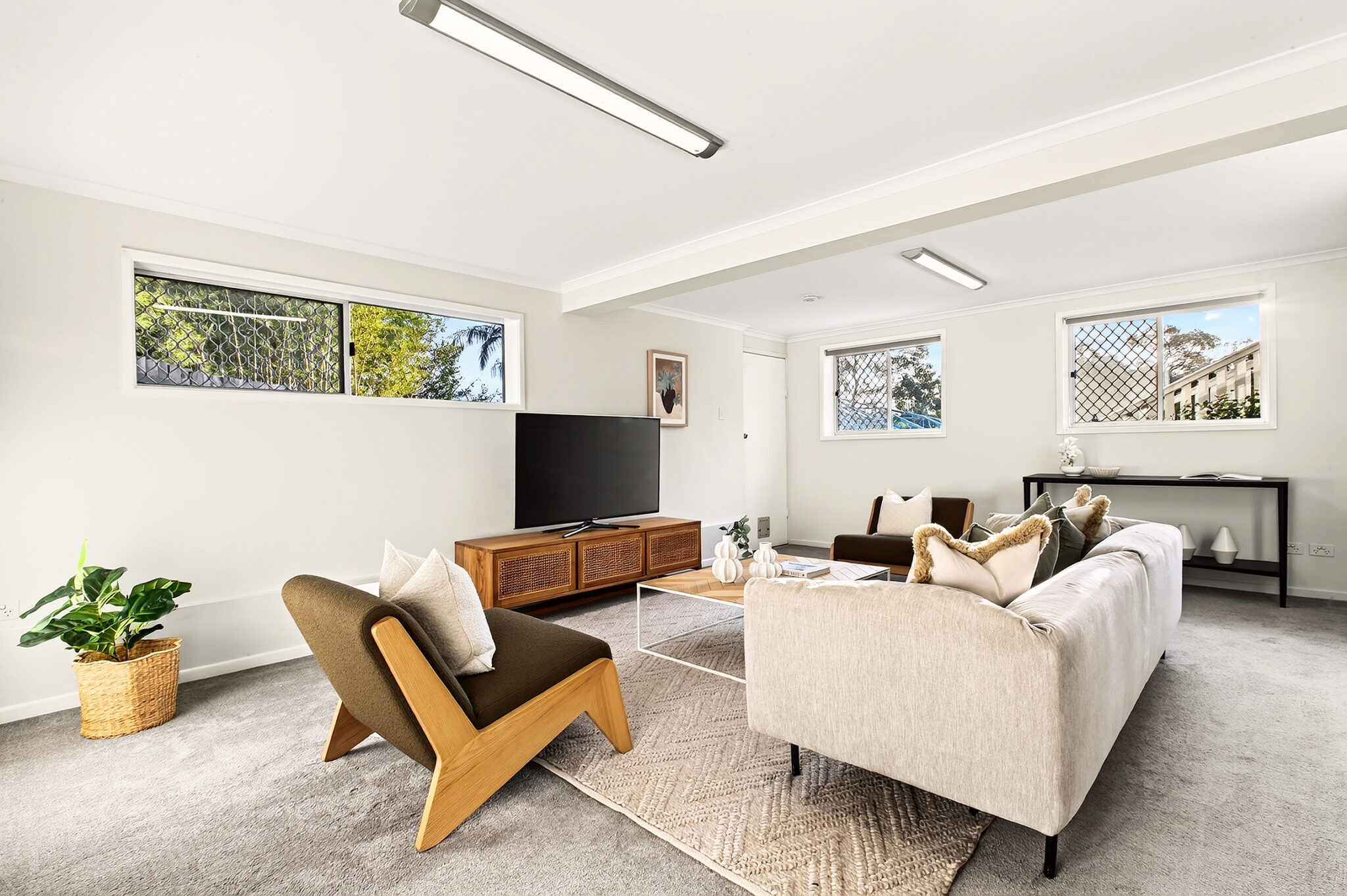 L40270525-ARANA-HILLS-15