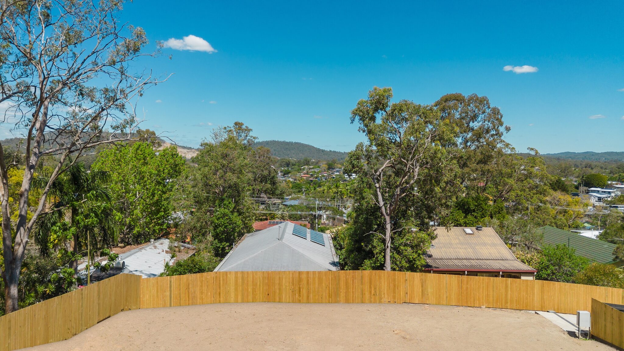 L42955646-ARANA-HILLS